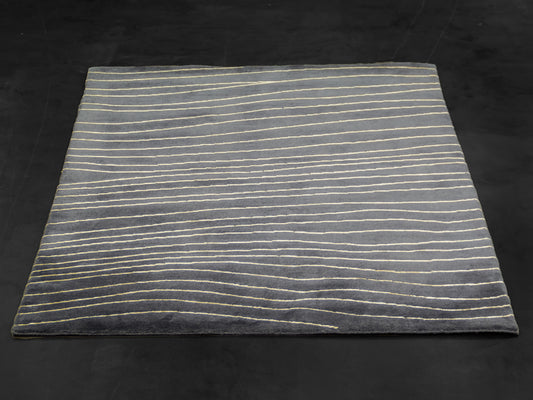 846 - Modern Handmade Wool And Silk Indian Nepal Carpet