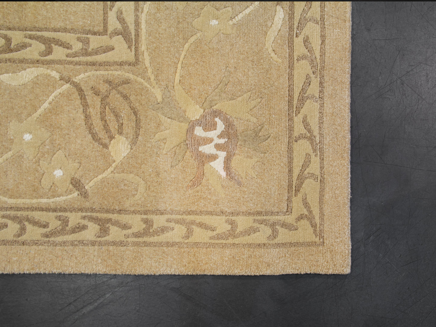 Modern Wool And Silk Handmade Area Rug