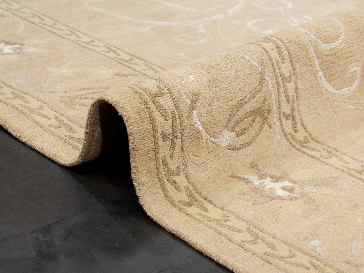 Modern Wool And Silk Handmade Area Rug