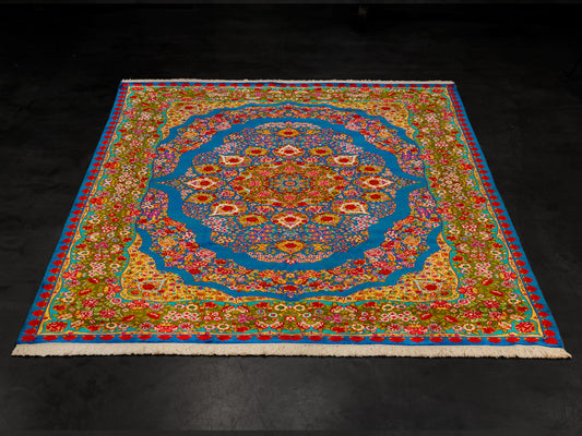 Kashmir Handmade Silk Rug Floral Rose Medallion Design