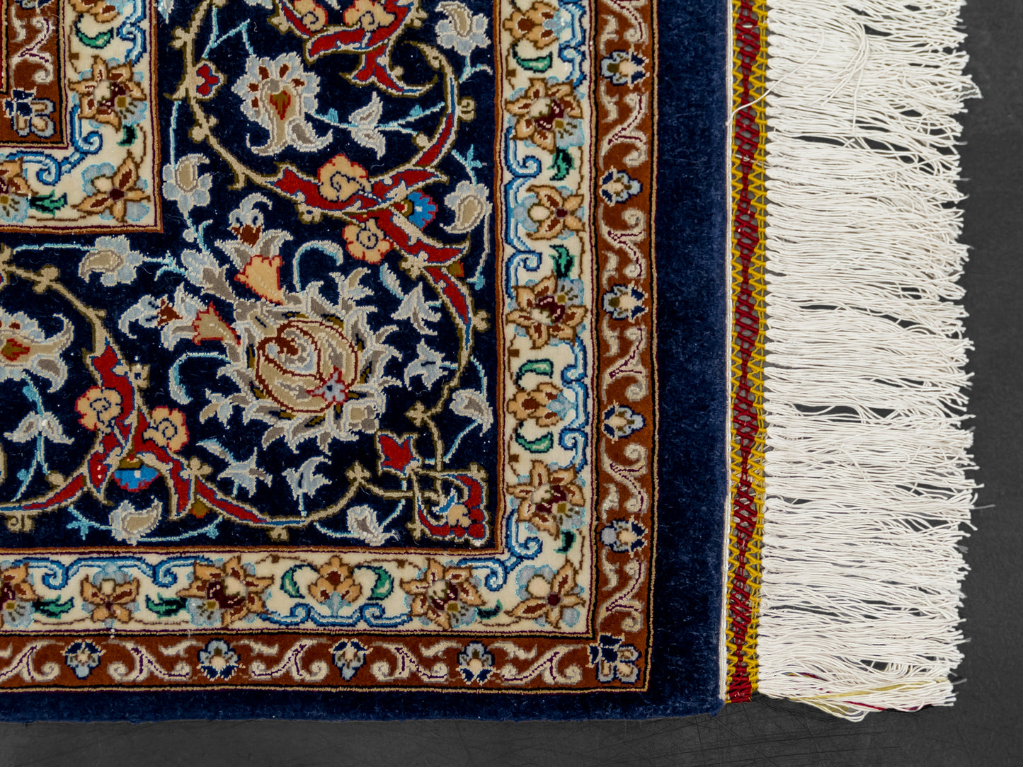 Persian Isfahan Handmade Wool And Silk Rug. product image #29956747624618