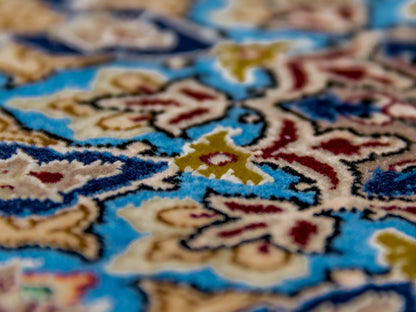 Persian Isfahan Handmade Wool And Silk Rug.-id7
