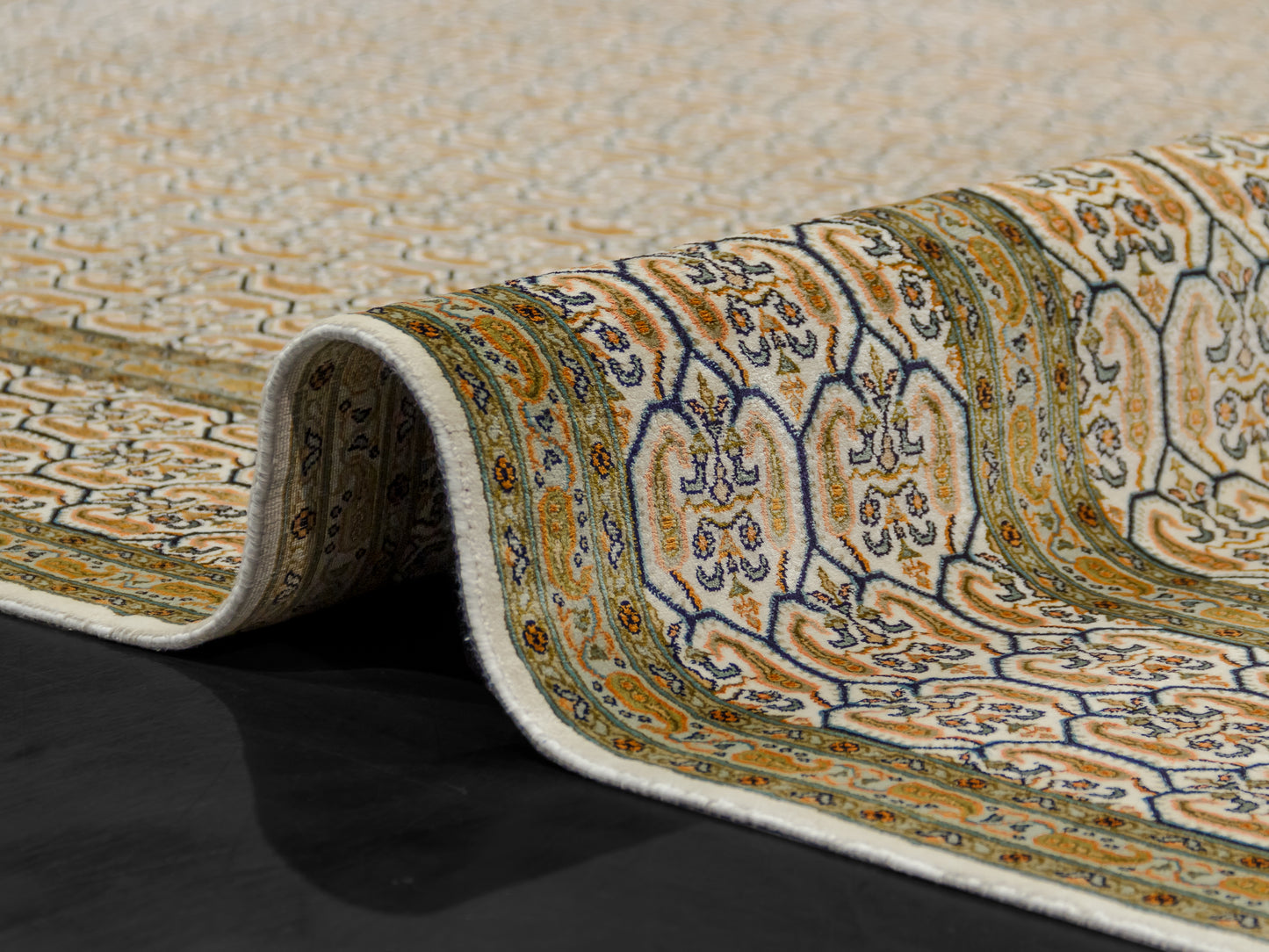 545 - Kashmir Pure Silk Area Rug Herati Seamless Brown Pattern