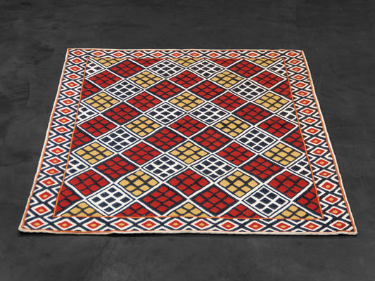 Modern Wool Suzanne Area Rug