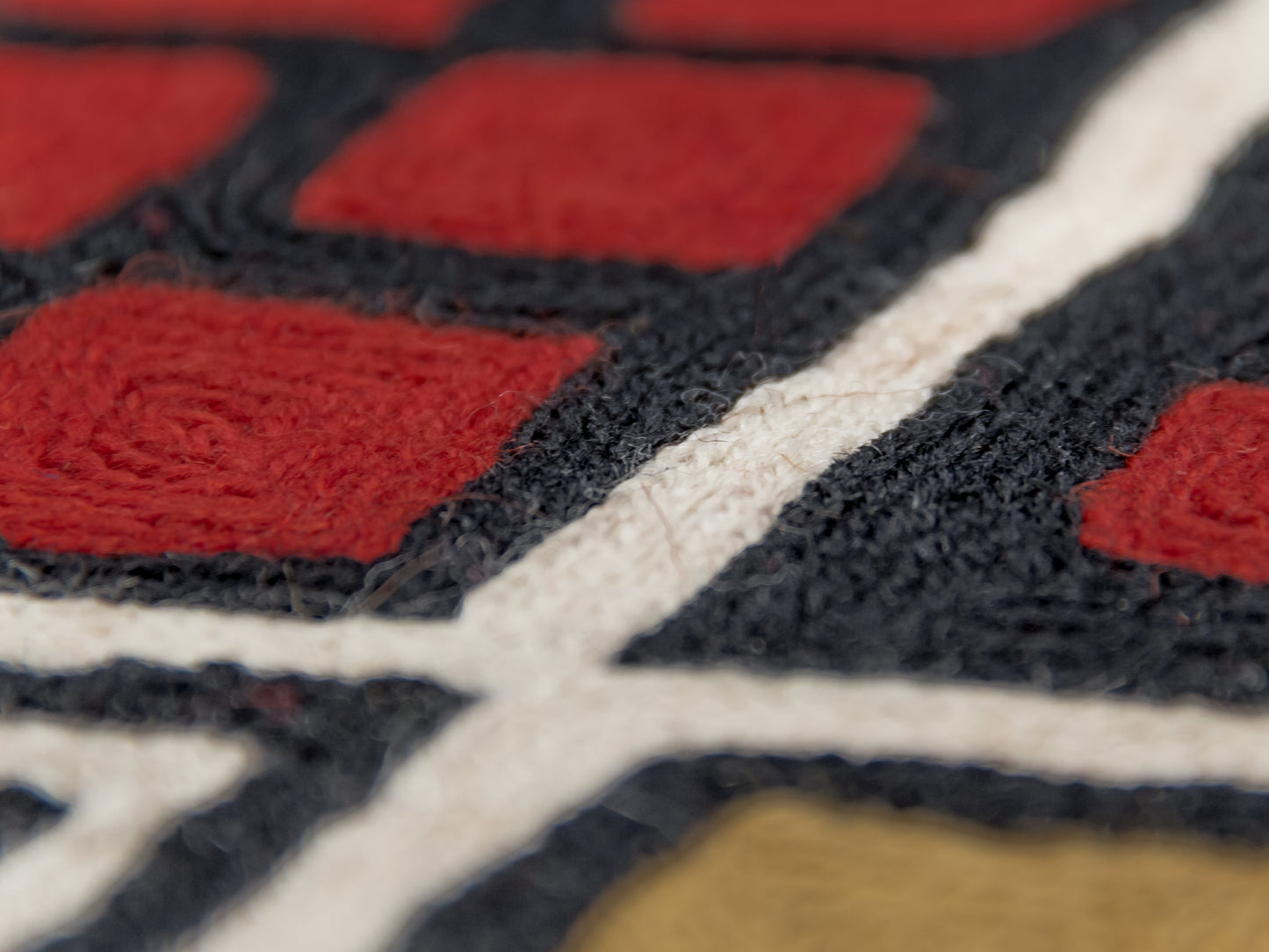 Modern Wool Suzanne Area Rug