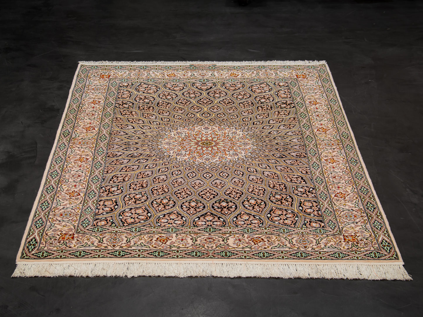 Persian Isfahan Gonbad Wool And Silk Rug product image #29666486943914