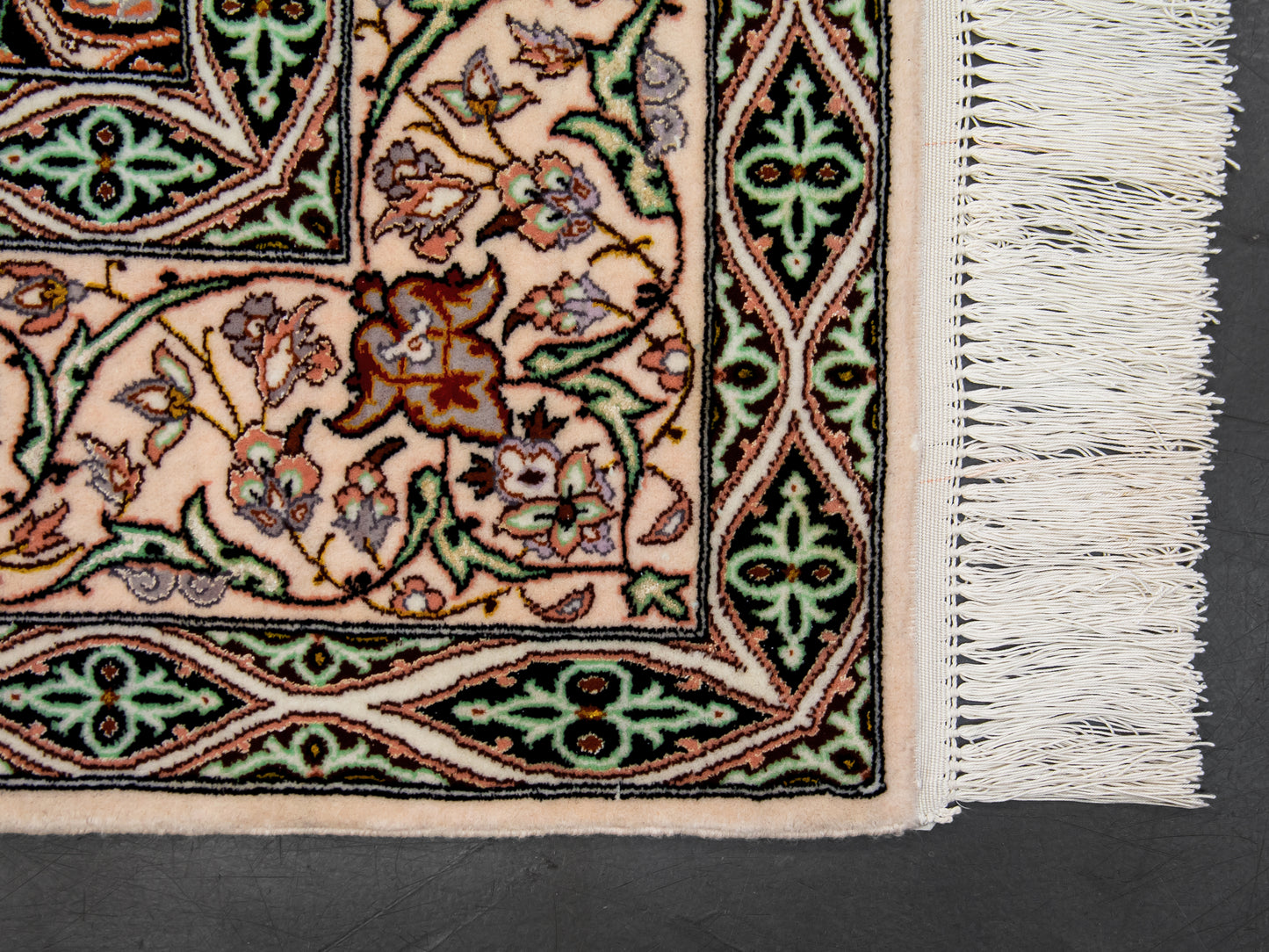Persian Isfahan Gonbad Wool And Silk Rug