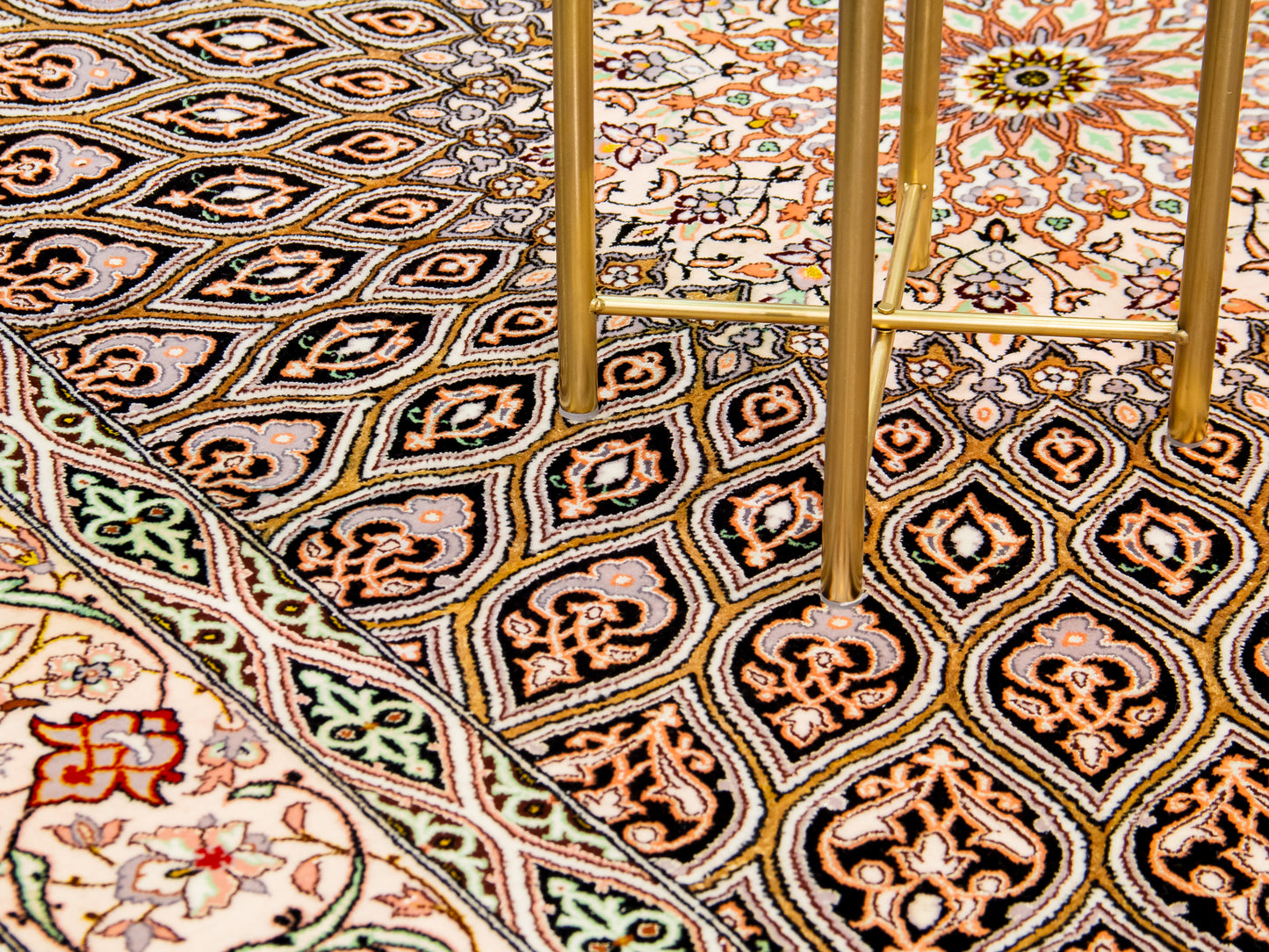 Persian Isfahan Gonbad Wool And Silk Rug