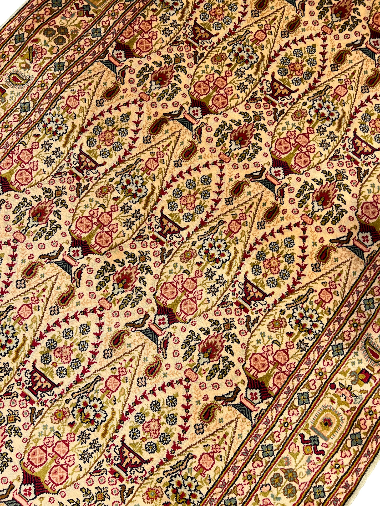 Traditional Handmade Silk Runner Rug