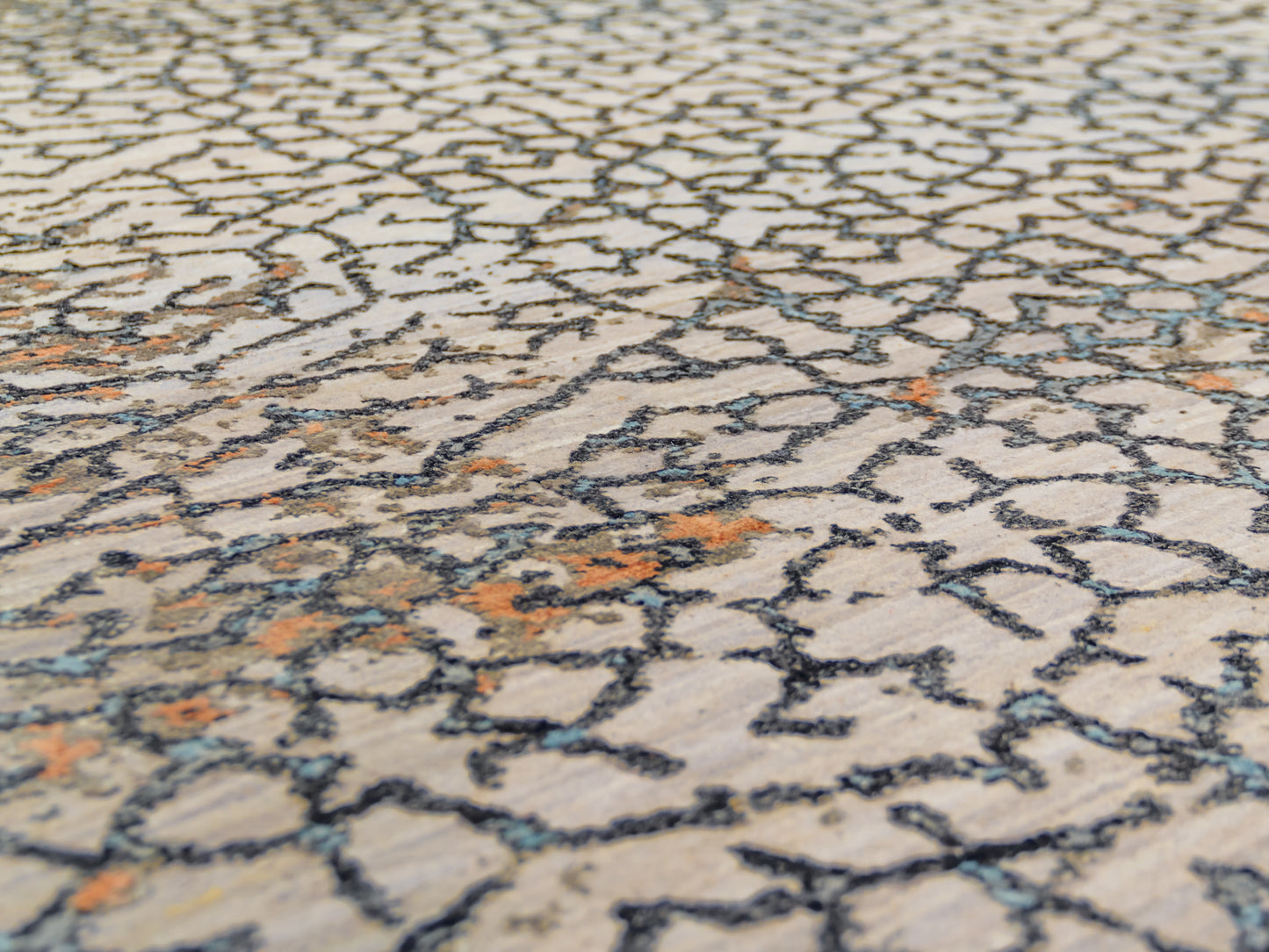 Modern Handmade Wool/Silk Rug Abstract Seamless Pattern