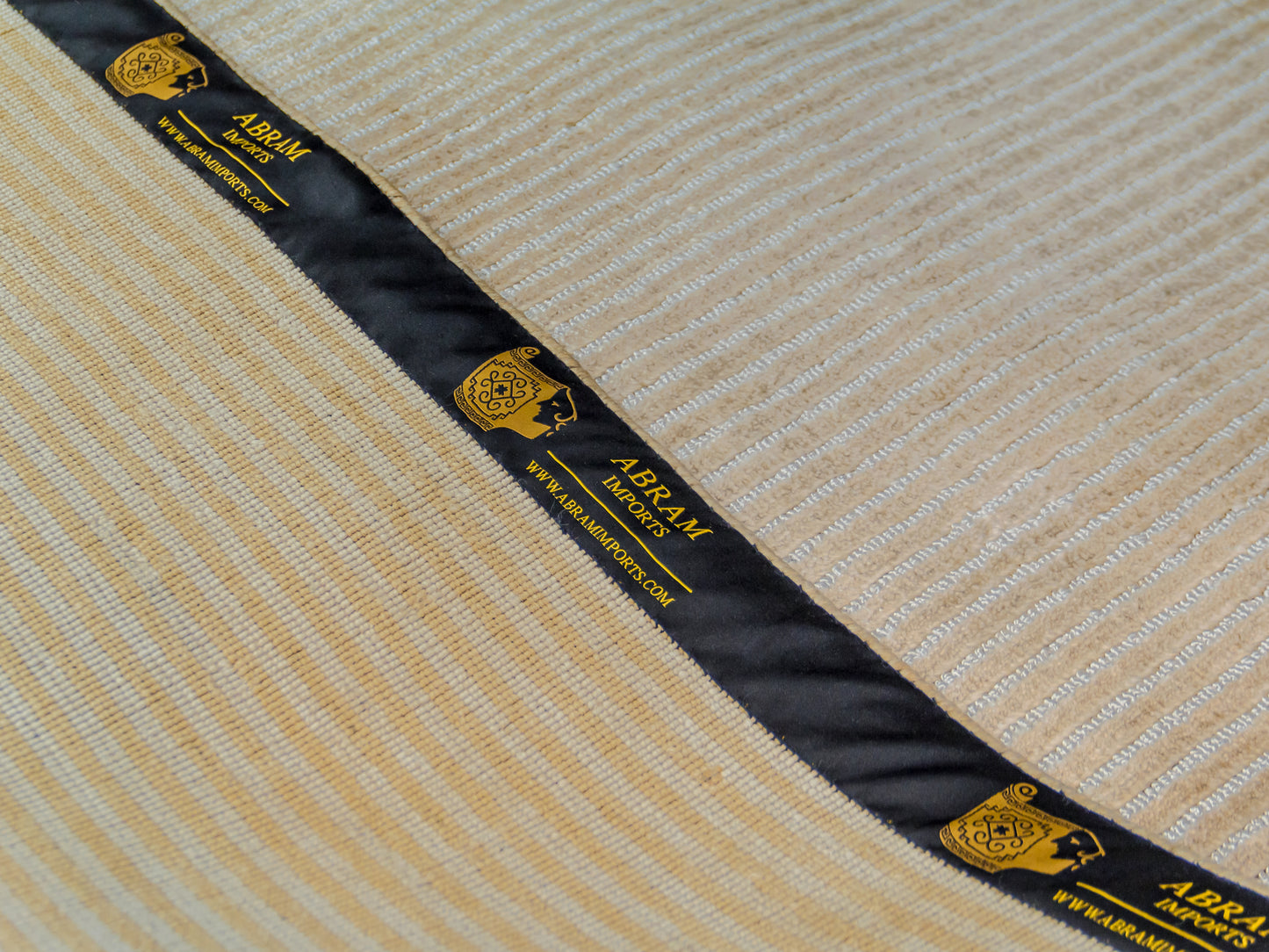 565 - Modern Contemporary Cream Silk Rug