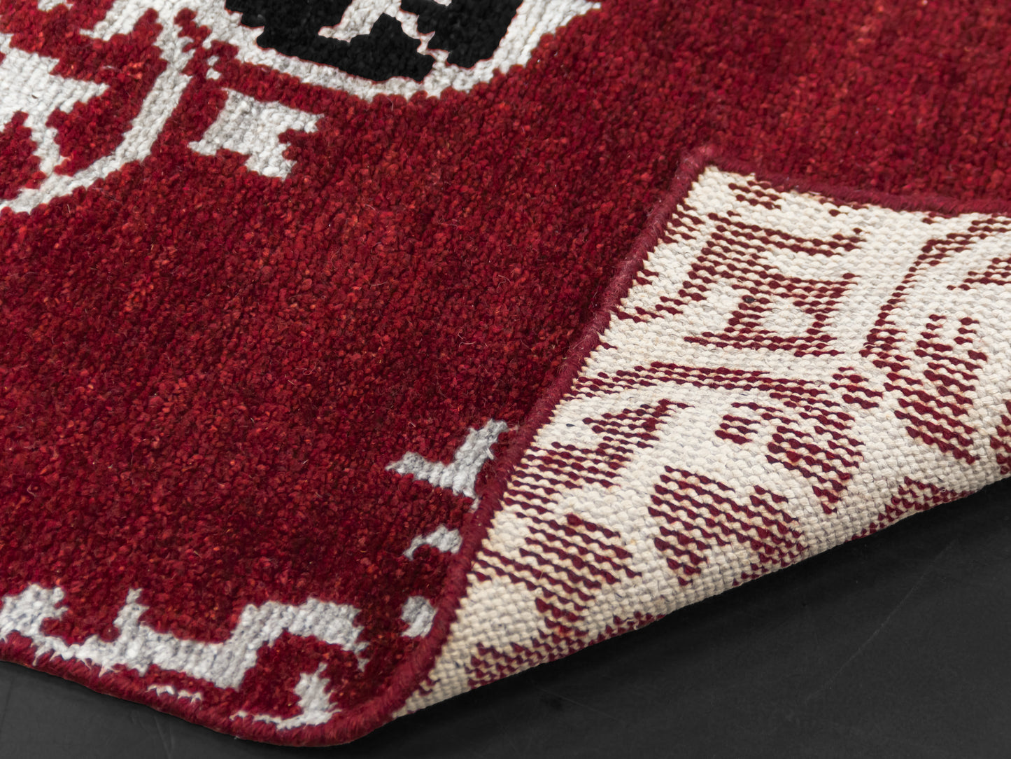 Handmade Modern Indian Wool And Silk Burgundy Area Rug