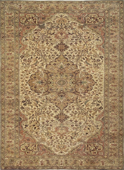 Vintage Turkish Rug With a Traditional Antique Design-id1
