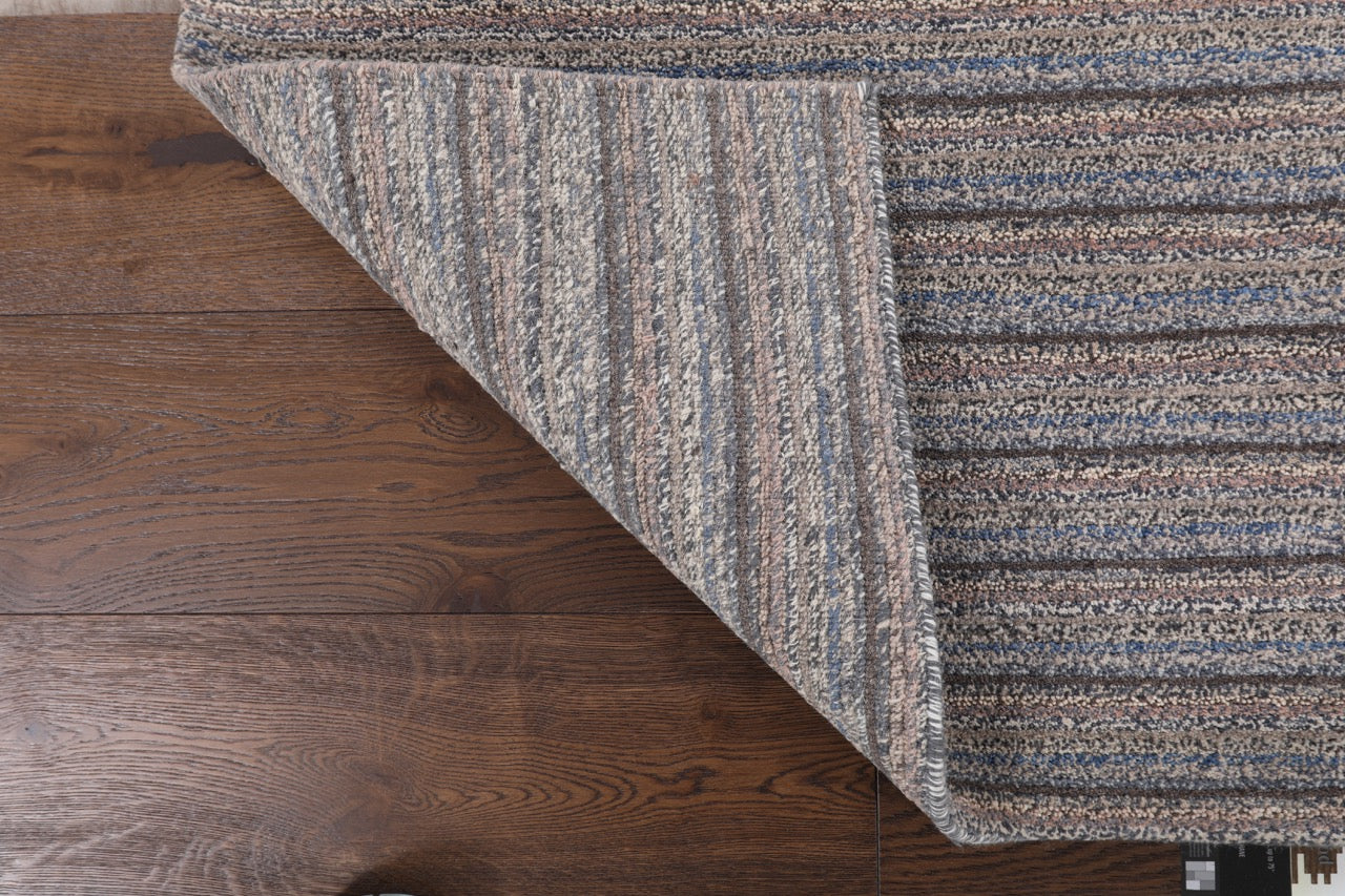 660 - Handmade Modern Wool Rug