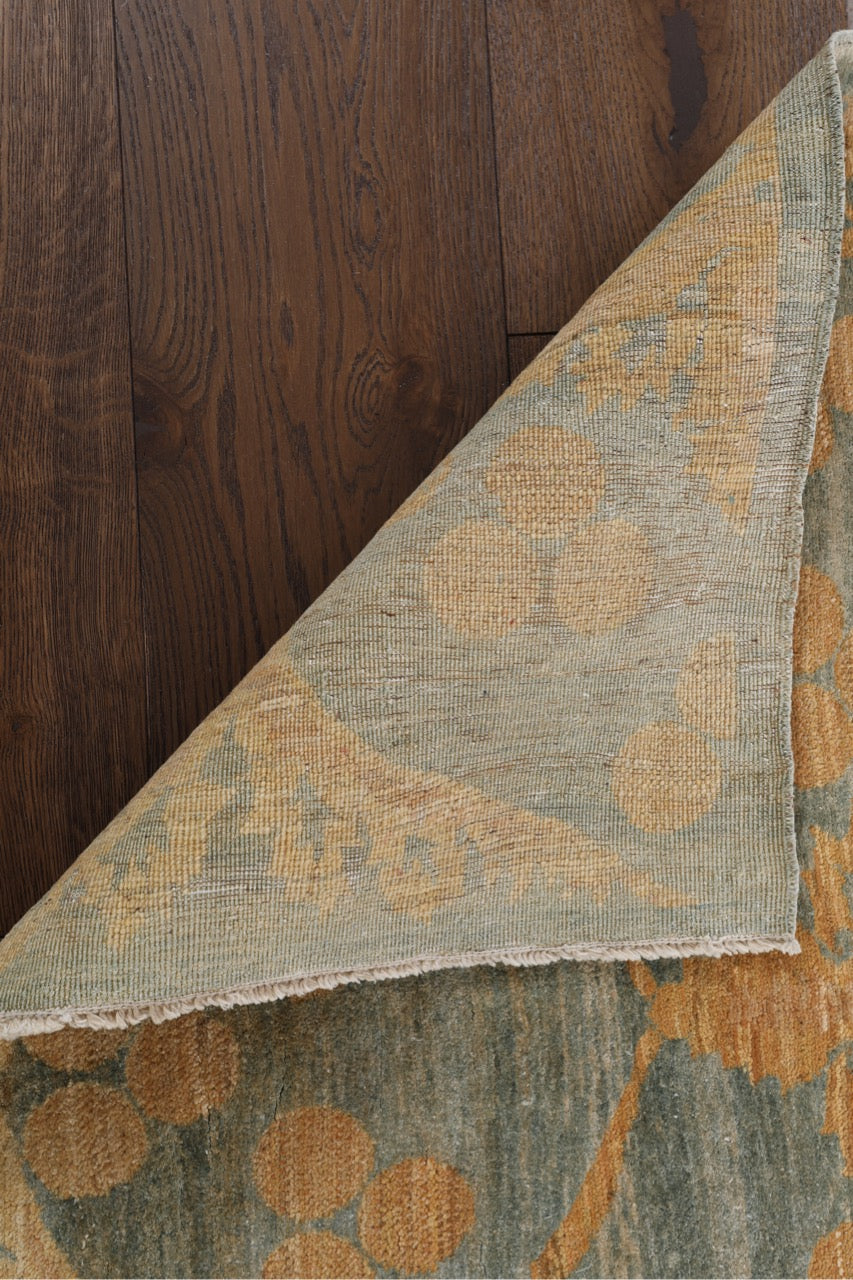 Pakistan Handmade Modern Wool And Silk Runner Rug