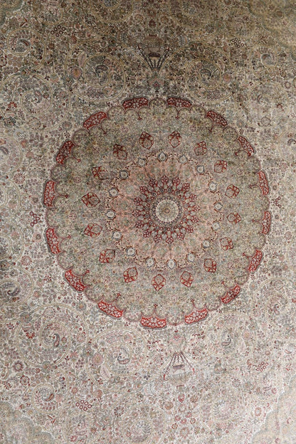 Traditional Silk On Silk China Rug With A Medallion Design-id5

