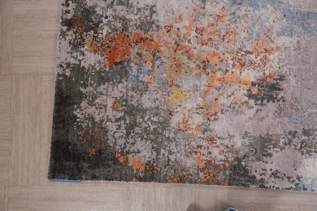 Hand Knotted Modern Abstract Indian Fine Wool And Silk Carpet