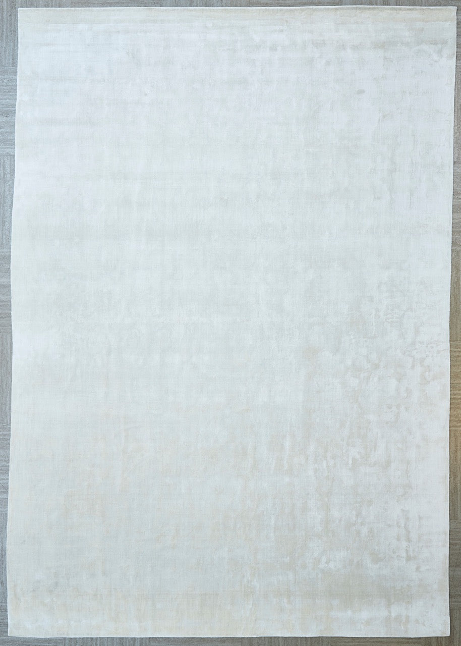 Indian Handcrafted Modern White Solid Silk Area Rug product image #27179599921322