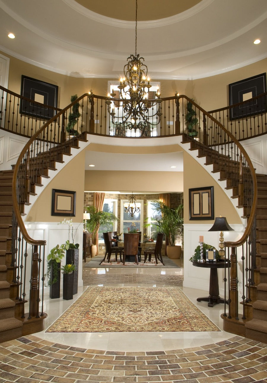 Vintage Turkish Rug With a Traditional Antique Design