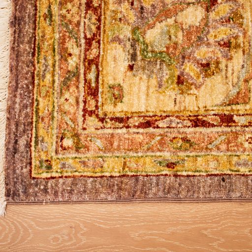 Pakistan Handmade Wool Traditional Rug