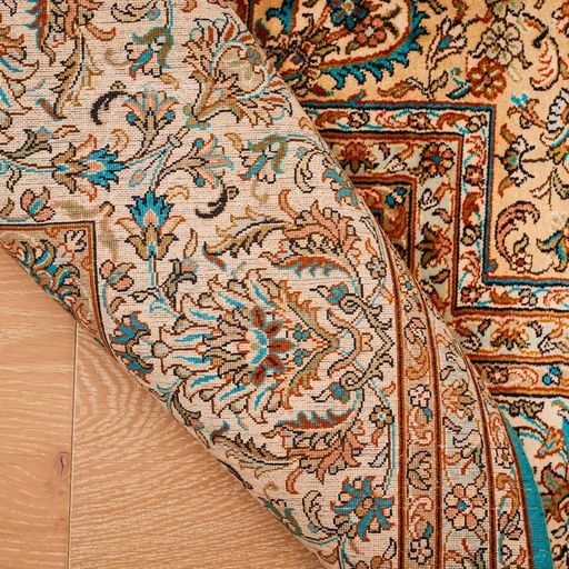 Kashmir Handmade Silk Carpet Persian Medallion Design