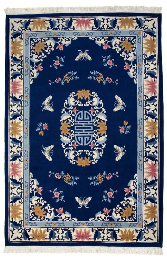Traditional Wool & Silk China Area Rug With A Floral Design