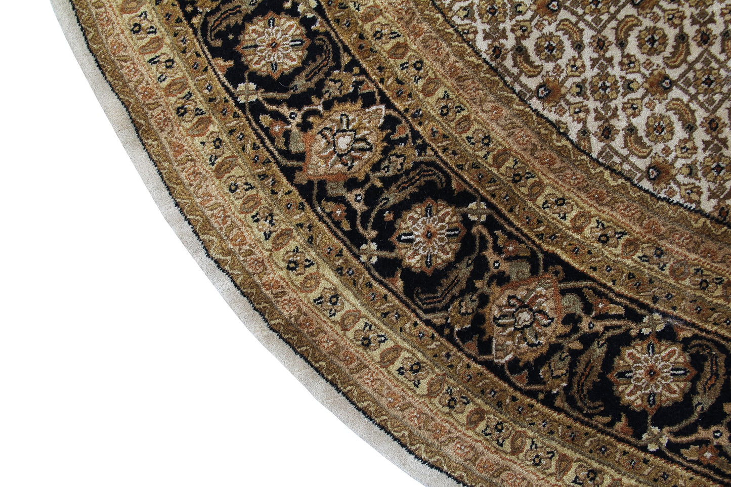 Traditional Indian Wool And Silk Round Rug