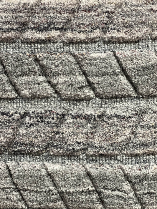 699 - Indian Contemporary Handloom Area Rug With Geometric Pattern