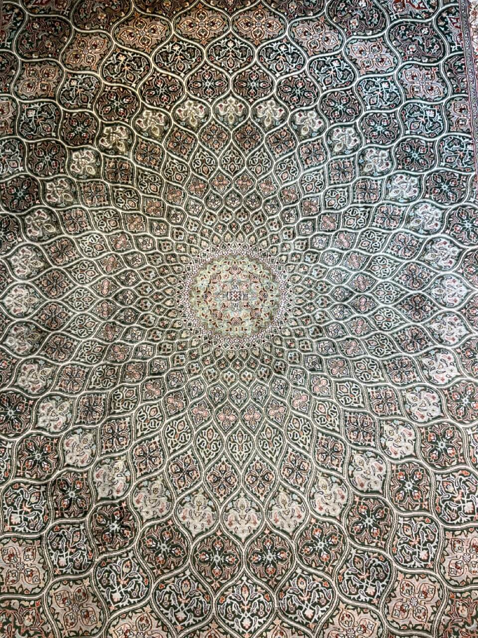 Kashmir Pure Silk Medallion Gonbad Rug