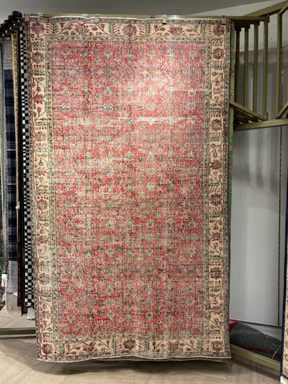 Fine Handmade Turkish Area Rug With A Vintage Look And  Floral Design-id6
