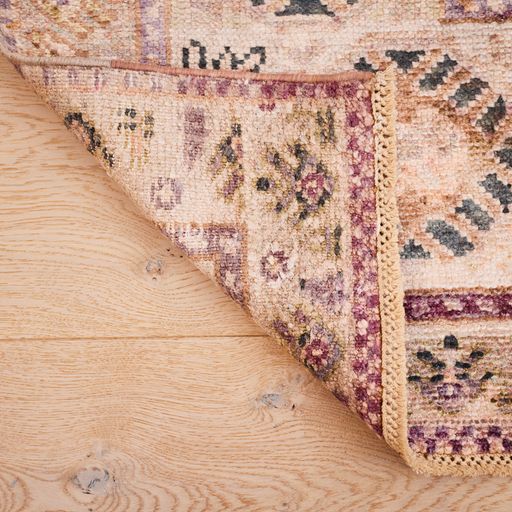 921 - Indian Silk With An Antique Persian Design Rug