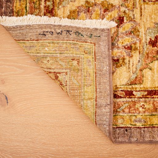 Pakistan Handmade Wool Traditional Rug