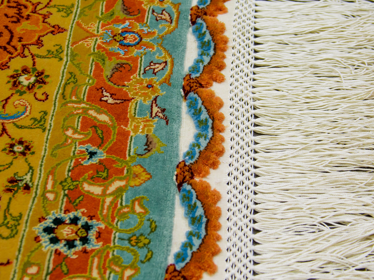 traditional rug corner