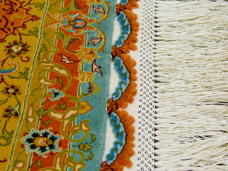 traditional rug corner