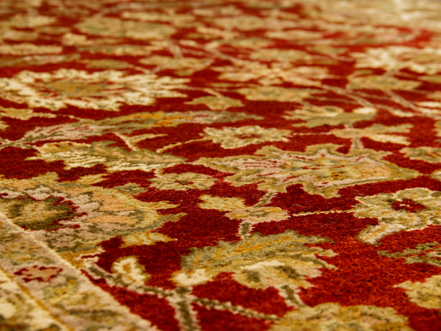 Traditional Indian Red Green Wool Rug