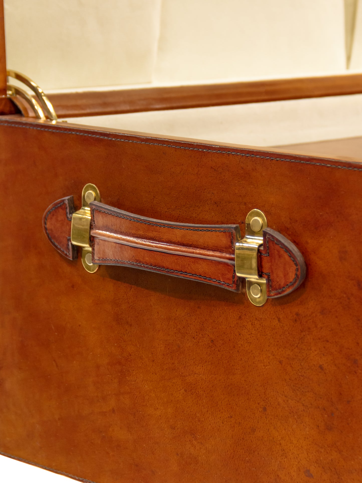 Classic Leather Mini Bar