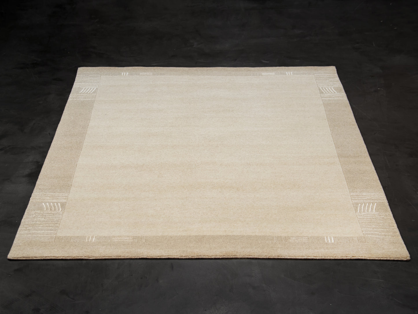 Modern Fine Handmade Nepal Wool Carpet