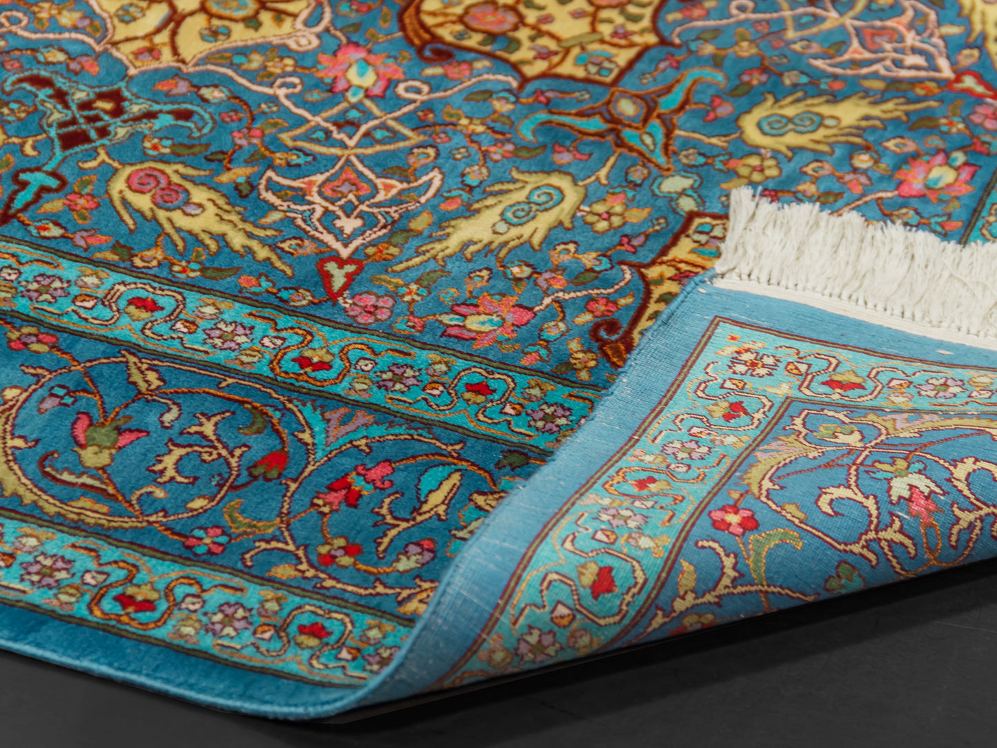 Kashmir Silk Handmade Rug  Persian Medallion Design