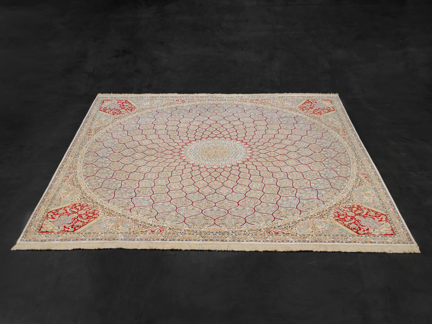 Handmade Kashmir Rug With A Gonbad Design