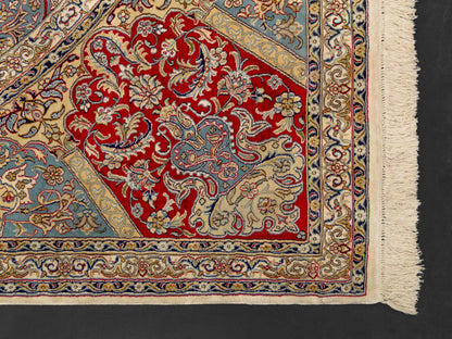 Handmade Kashmir Rug With A Gonbad Design