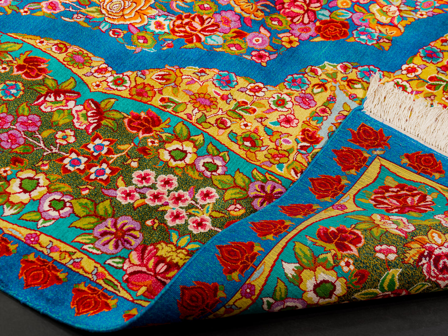 Kashmir Handmade Silk Rug Floral Rose Medallion Design