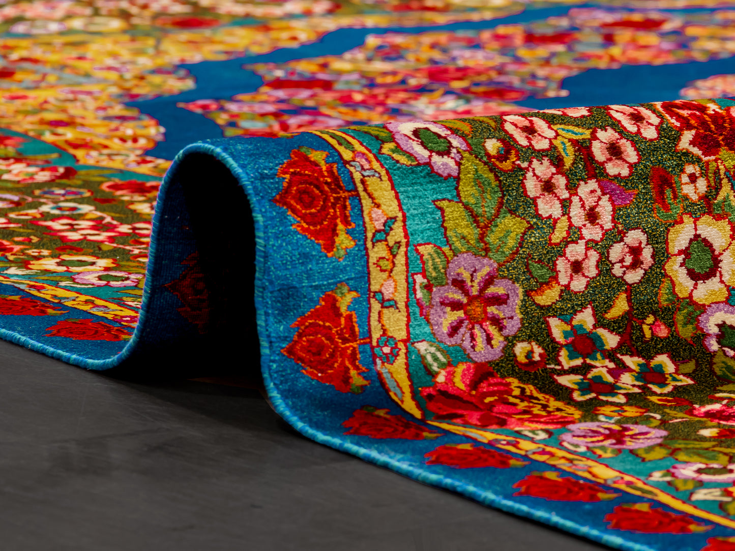 Kashmir Handmade Silk Rug Floral Rose Medallion Design
