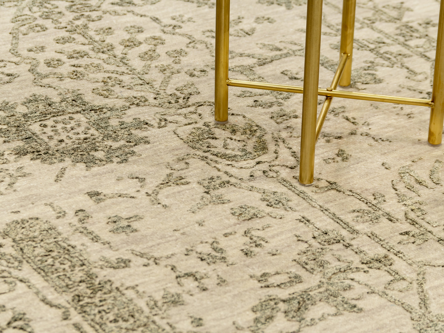 Silver Hand-knotted Modern Rug