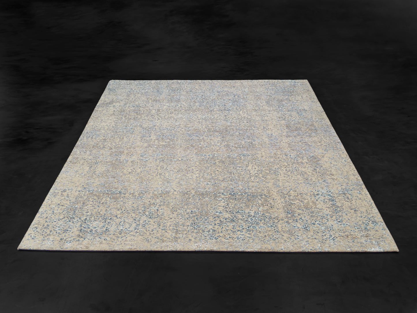 Modern Hand-Knotted Wool & Silk Oushak Design Rug