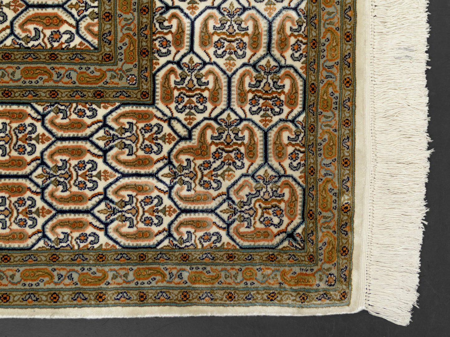 Kashmir Pure Silk Area Rug Herati Seamless Brown Pattern