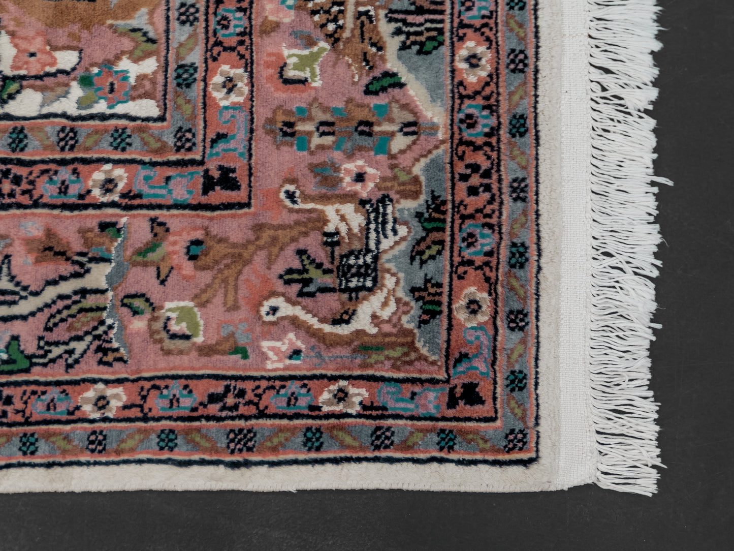 Pakistan Handmade Area Rug with Hunting Scene