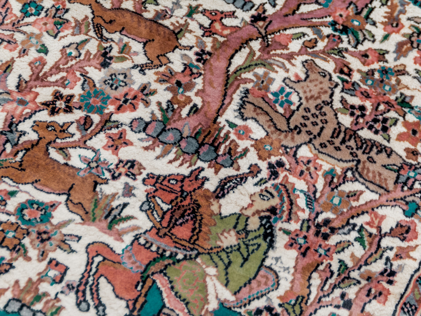 Pakistan Handmade Area Rug with Hunting Scene