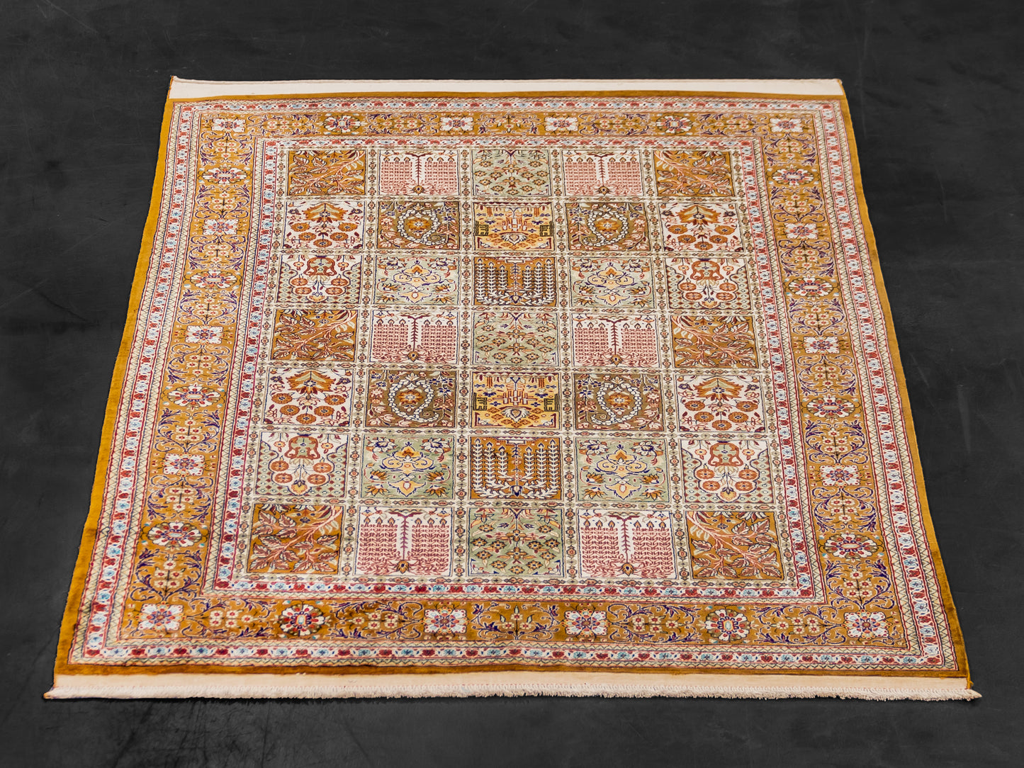 Handmade Persian Bakhtiari Four Season Pure Silk Carpet