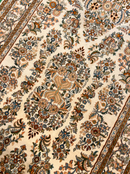 Traditional Pure Silk Kashmir Rug-id3
