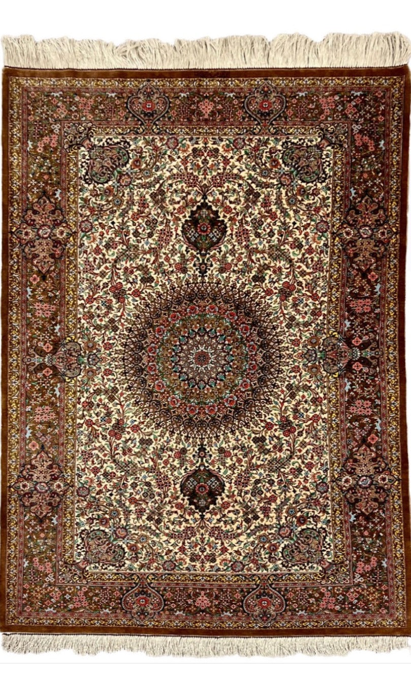 Fine Handmade Persian Medallion Maragh Silk Rug product image #29221756240042